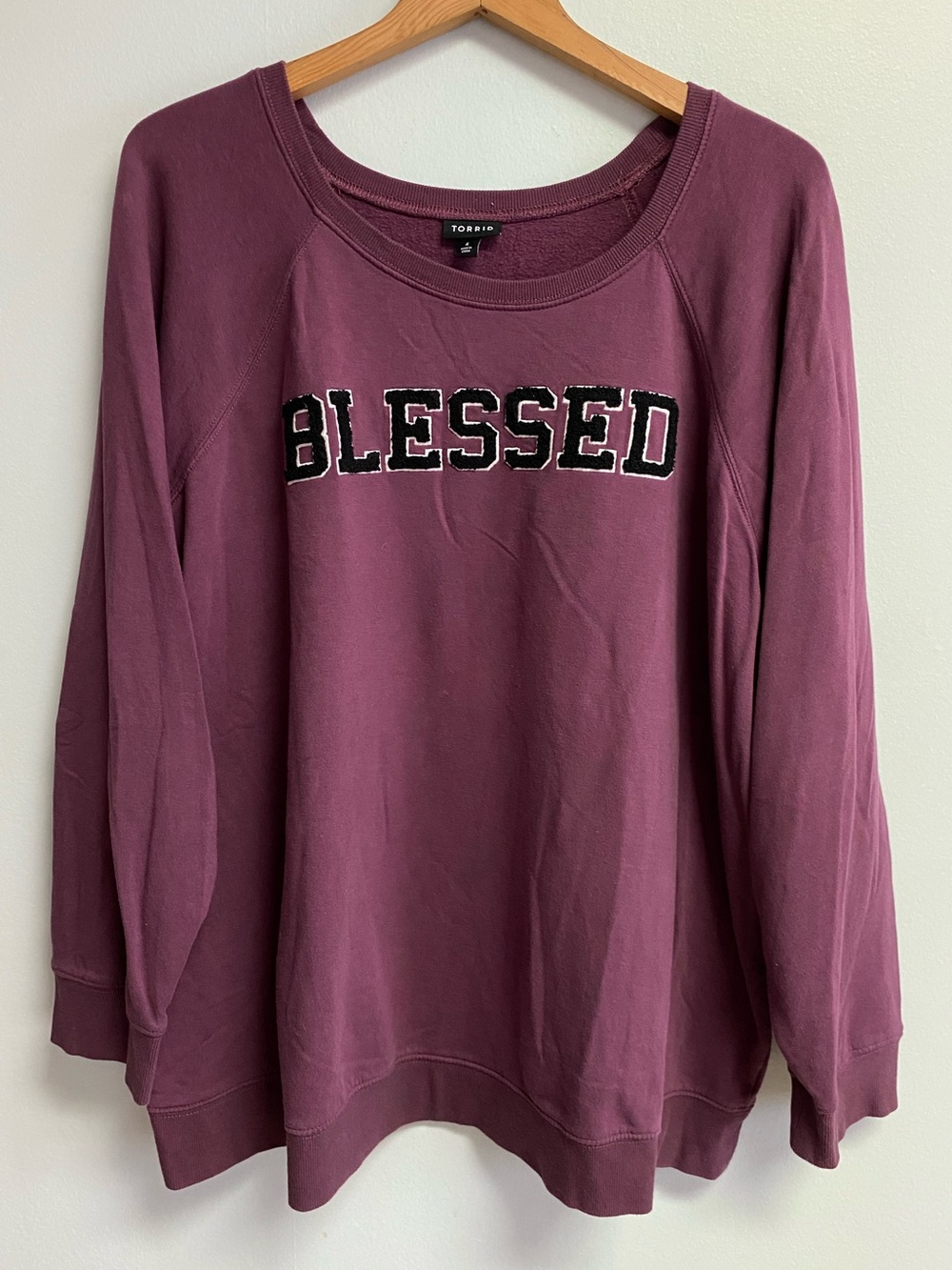 TORRID "BLESSED" LIGHTWEIGHT SWEATSHIRT - 4X